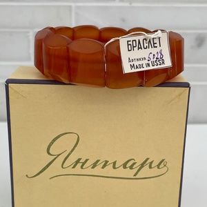 Genuine honey Baltic Amber bracelet circa 1967 22 g